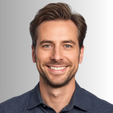 ผู้เชี่ยวชาญ  บุคคลที่ 11